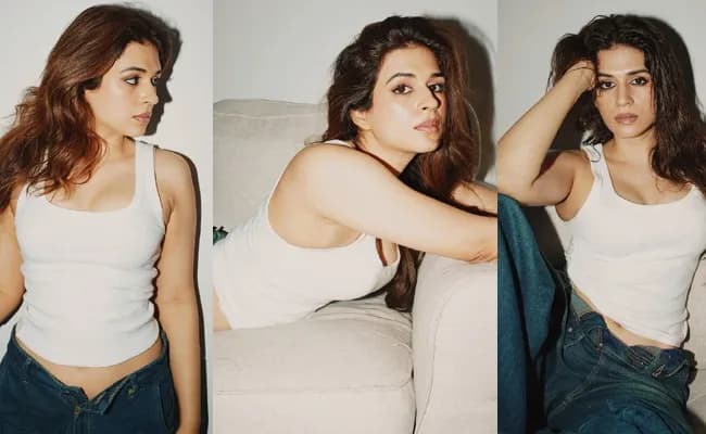 Hot Beauty Poses In Unbuttoned Jeans